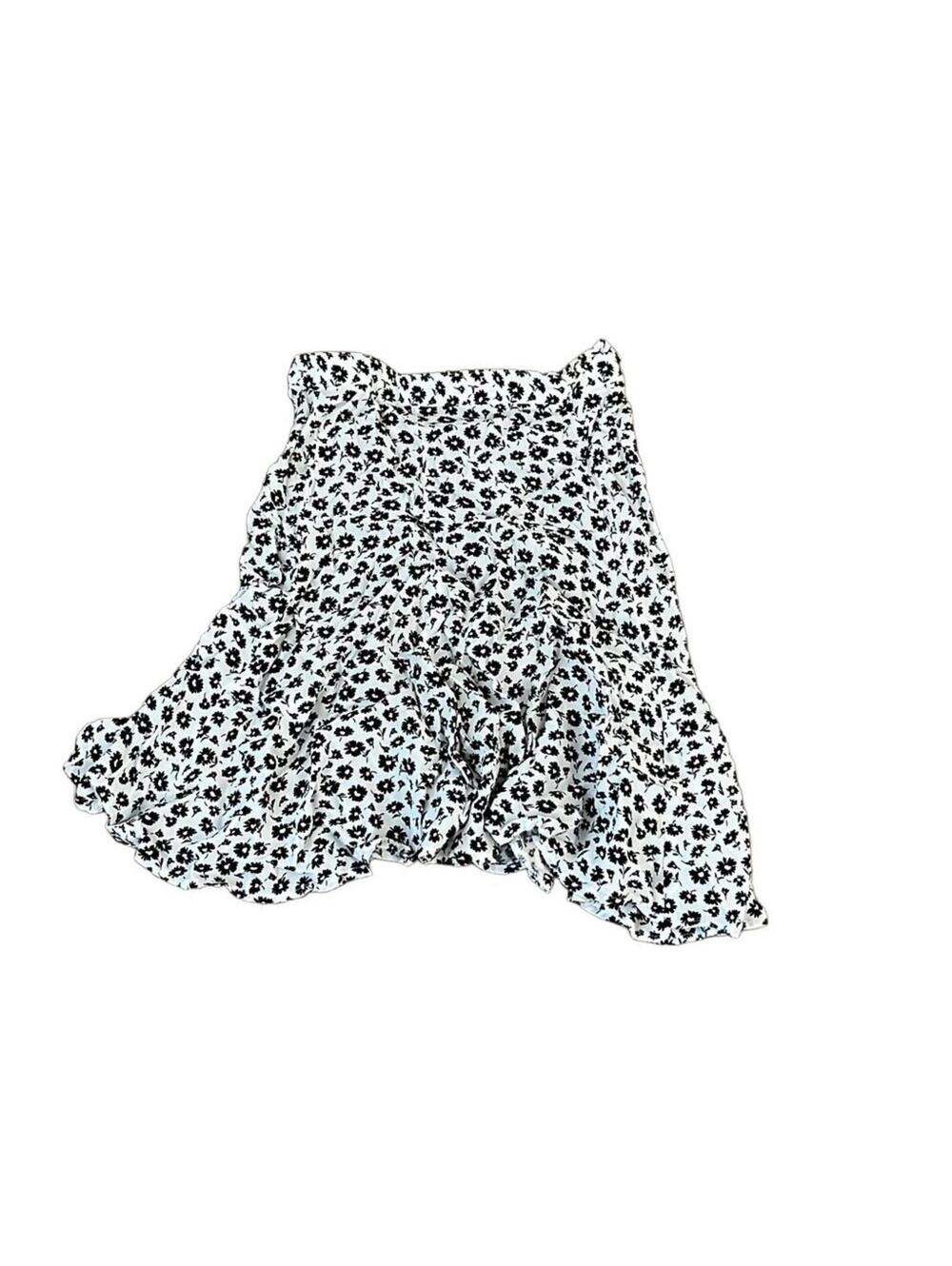 Vintage floral ditsy fairycore black and white skirt mini length small 4
